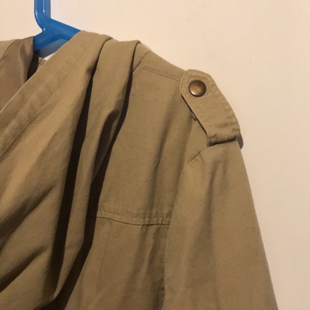 Women’s Jacket - Picture 3 of 4